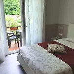 Paradiso Отель Maccagno