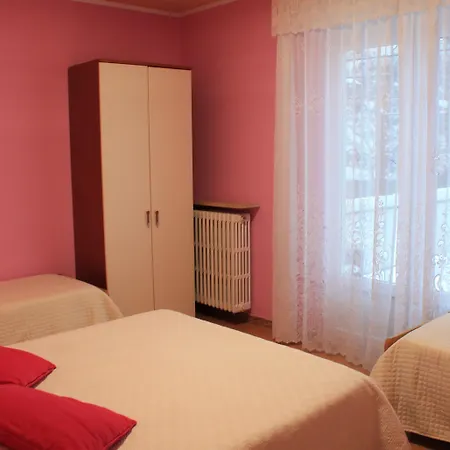 Paradiso Hotel 3*