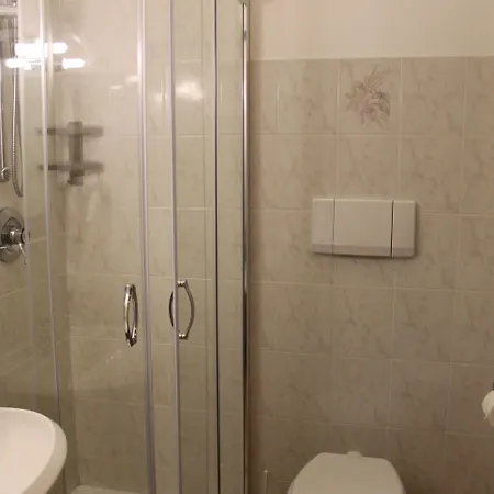 Paradiso Hotel 3*