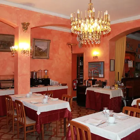 Hotel Paradiso